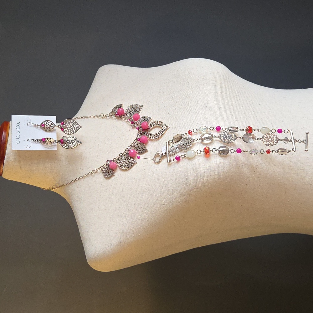 NEW C.O. & C.O. Silver Tone ,Pink/Clear Beads And Leaf Pattern 3 Pc.Set
